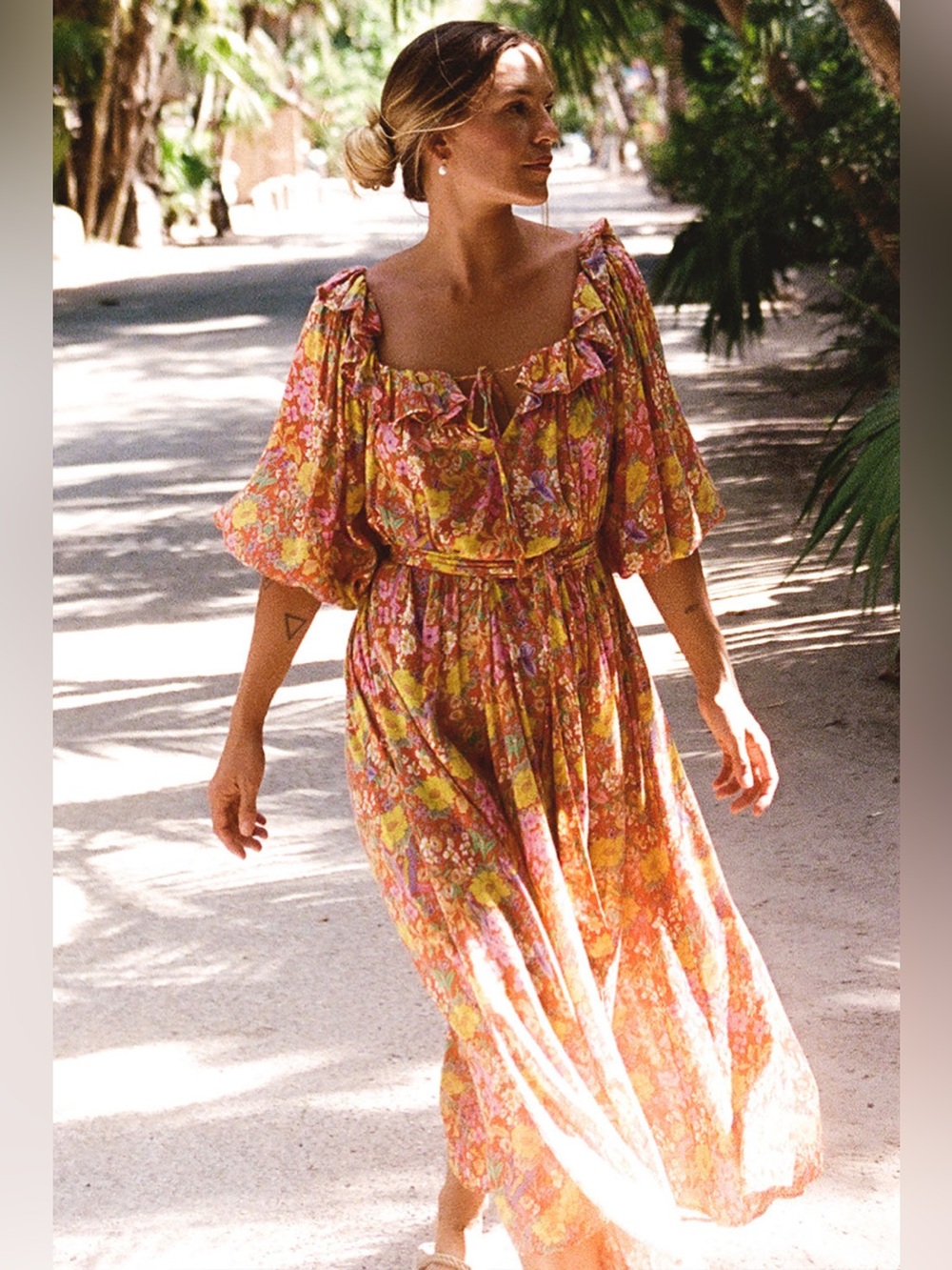 Spell Last Drinks gown size Large NWOT